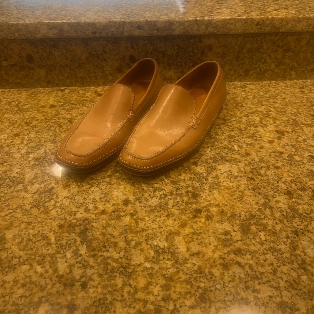 Bruno MAGLI Loafers Tan Smooth Leather  Shoes Size 8.5 M Loretto Italy